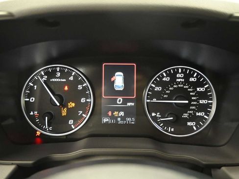 Used 2024 Subaru Crosstrek 2.0i Premium AWD/4WD image 11