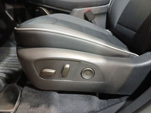 Used 2025 Buick Enclave Sport Touring image 14