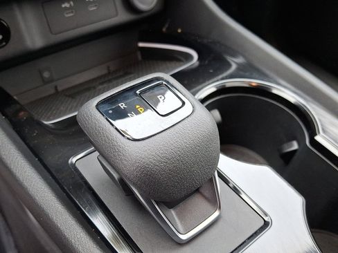 Certified 2025 Nissan Rogue SL w/ Tech Package image 15