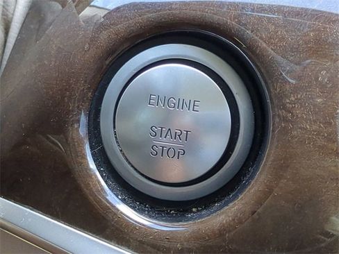 Used 2016 Mercedes-Benz S 550 Sedan image 37