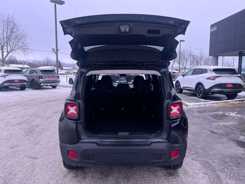 Used 2020 Jeep Renegade Sport image 26