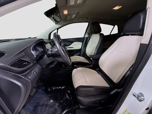 Used 2020 Buick Encore Preferred image 22