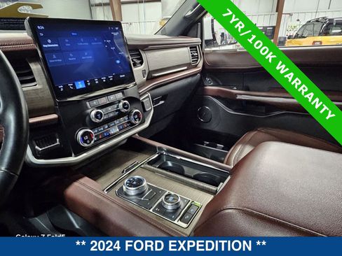 Certified 2024 Ford Expedition Limited image 33