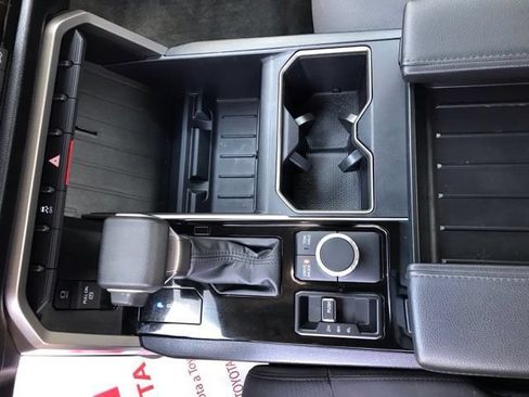Used 2022 Toyota Tundra SR5 w/ SR5 Convenience Package AWD/4WD image 19