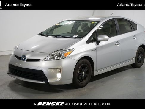 Used 2015 Toyota Prius Three image 1