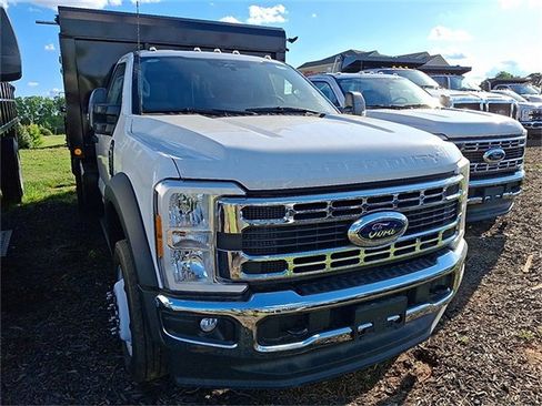 New 2023 Ford F550 2WD Regular Cab Super Duty image 3