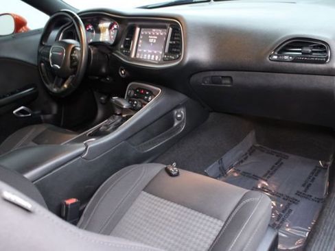 Used 2019 Dodge Challenger SXT image 26