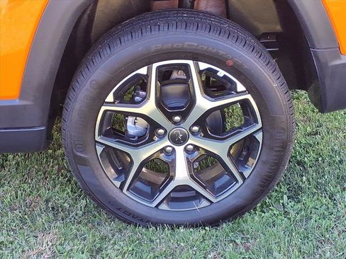 New 2026 Jeep Compass Limited image 5