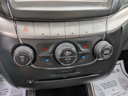 Used 2020 Dodge Journey Crossroad FWD image 60