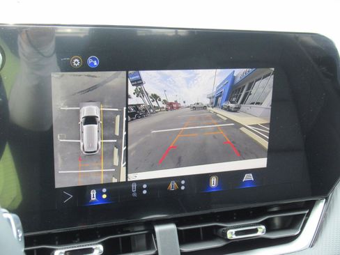 Used 2026 Chevrolet Equinox LT w/ Convenience Package II FWD image 29
