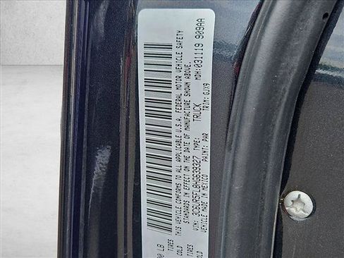 Used 2017 RAM 2500 Laramie AWD/4WD image 30