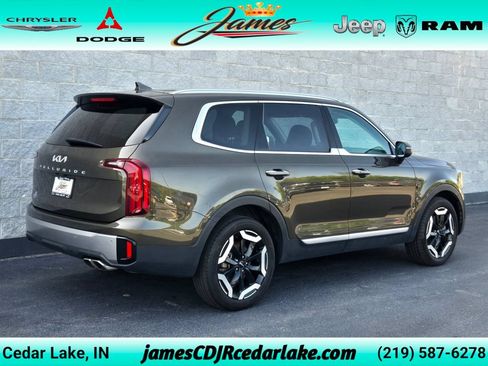 Used 2025 Kia Telluride S FWD image 5