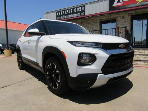 Used 2023 Chevrolet TrailBlazer LT FWD image 6