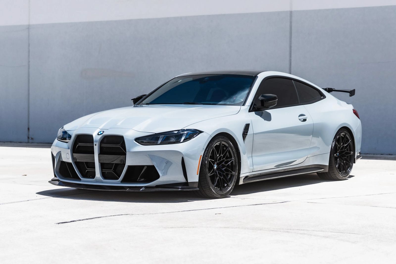 Used 2025 BMW M4 Competition w/ Executive Package RWD image 2
