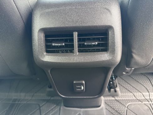 Used 2024 Chevrolet Equinox LT w/ LPO, Floor Liner Package AWD/4WD image 24