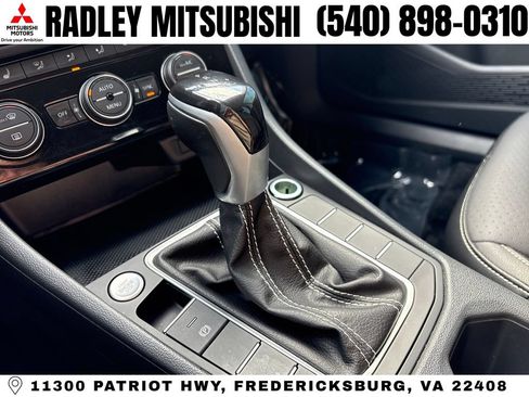 Used 2024 Volkswagen Jetta SE FWD image 11