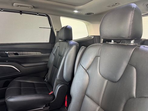 Used 2024 Kia Telluride SX FWD image 10