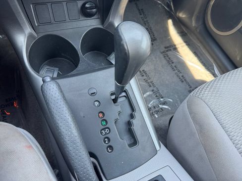 Used 2006 Toyota RAV4 Limited AWD/4WD image 24