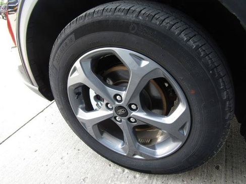 Certified 2025 Ford Escape ST-Line AWD/4WD image 26