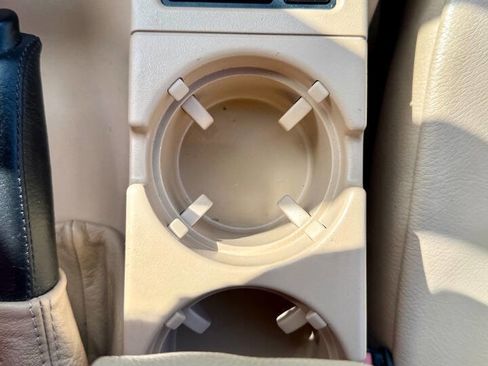 Used 2005 BMW 330Ci Convertible image 18