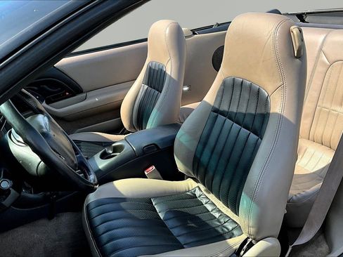 Used 2002 Chevrolet Camaro Z28 w/ Sport Appearance Pkg RWD image 19