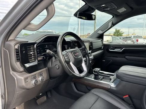Used 2023 GMC Sierra 1500 SLT w/ SLT Premium Plus Package AWD/4WD image 21