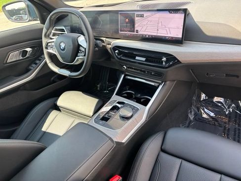 Used 2025 BMW 330i xDrive Sedan w/ Premium Package AWD/4WD image 30