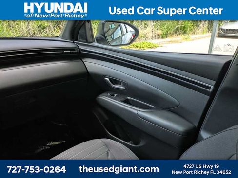 Certified 2022 Hyundai Santa Cruz SEL w/ Activity Package AWD/4WD image 18