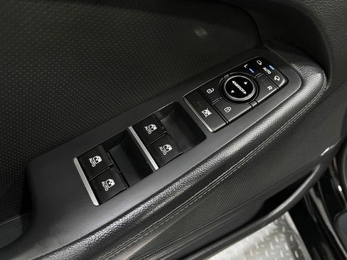 Used 2017 Genesis G80 3.8 w/ Option Group 02 image 15