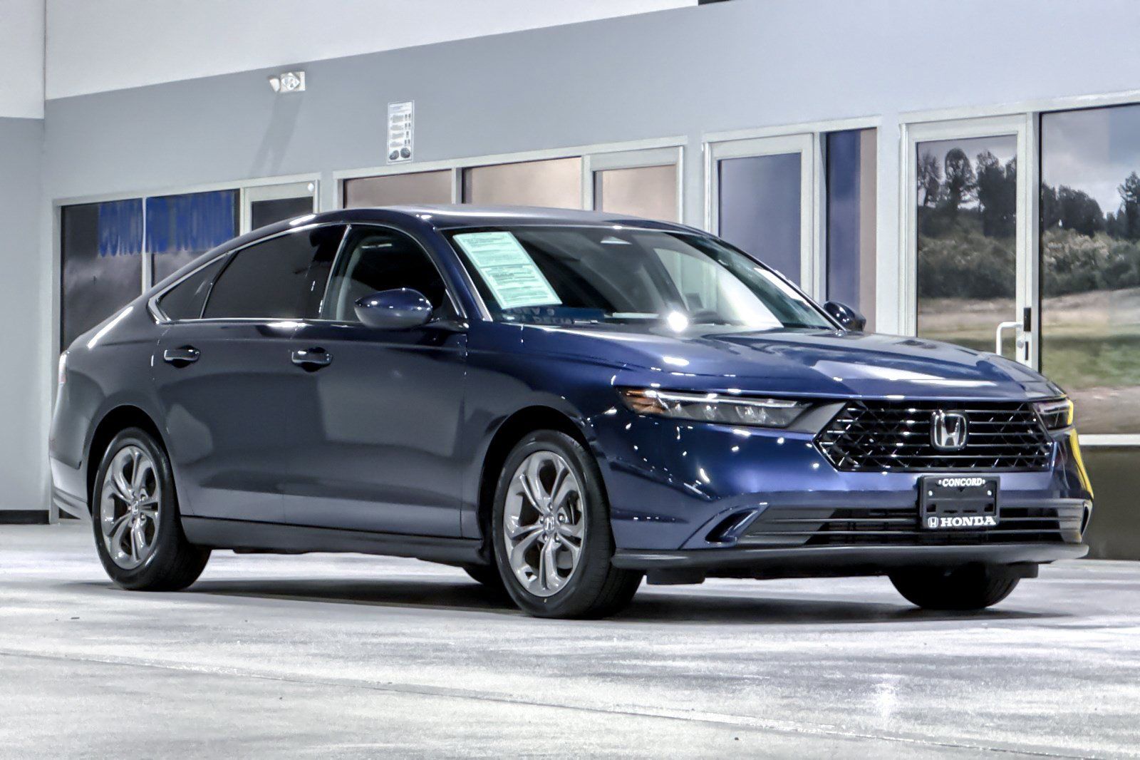 Used 2024 Honda Accord EX image 7