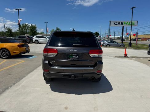 Used 2018 Jeep Grand Cherokee Limited w/ Trailer Tow Group IV AWD/4WD image 14
