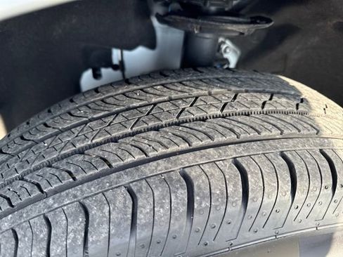 Used 2025 Ford Maverick XL image 26