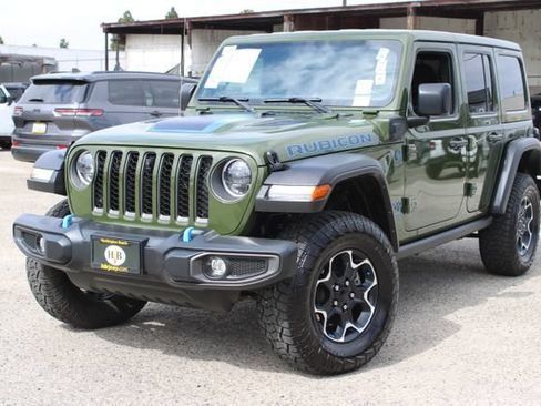 Used 2023 Jeep Wrangler Unlimited Rubicon 4xe w/ Cold Weather Group AWD/4WD image 11