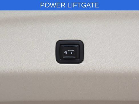 Used 2023 Cadillac Escalade ESV Premium Luxury Platinum w/ Heavy-Duty Trailer Package AWD/4WD image 8