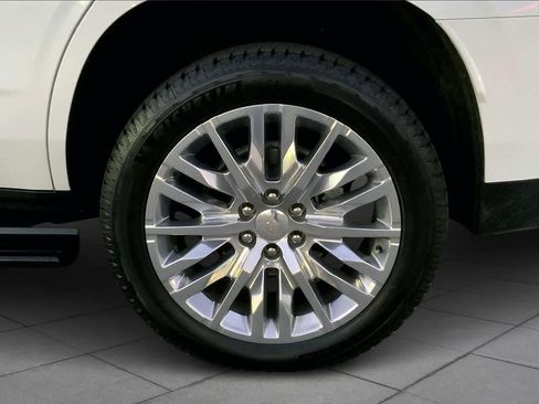 Used 2024 Chevrolet Tahoe High Country image 10