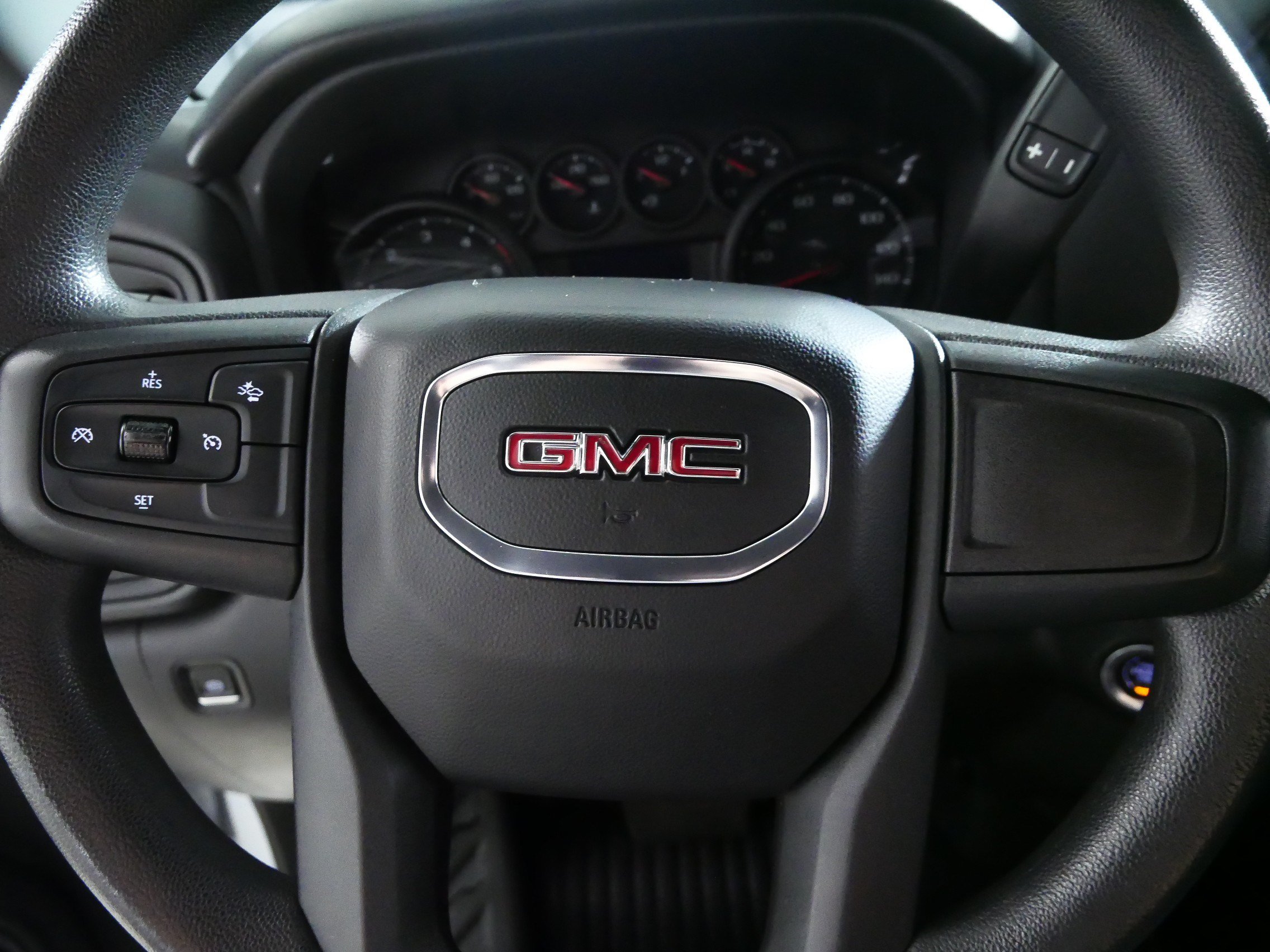Used 2024 GMC Sierra 3500 Pro w/ 1SA Pro Safety Plus Package AWD/4WD image 25