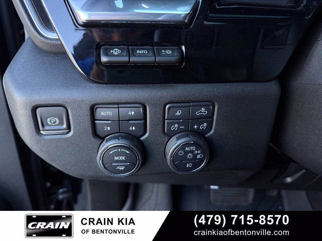 Used 2024 Chevrolet Silverado 2500 High Country w/ High Country Premium Package AWD/4WD image 12