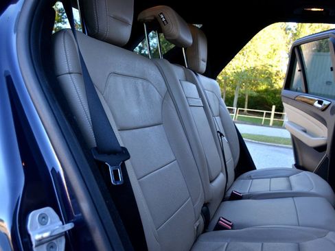 Used 2015 Mercedes-Benz ML 350 4MATIC image 15