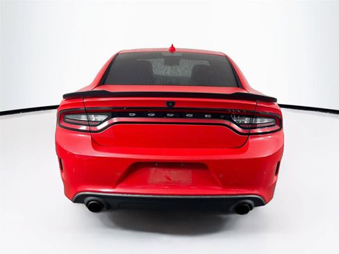 Used 2019 Dodge Charger Scat Pack RWD image 7