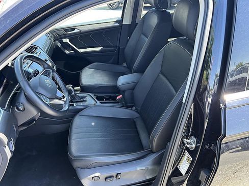 Used 2023 Volkswagen Tiguan SE FWD image 13