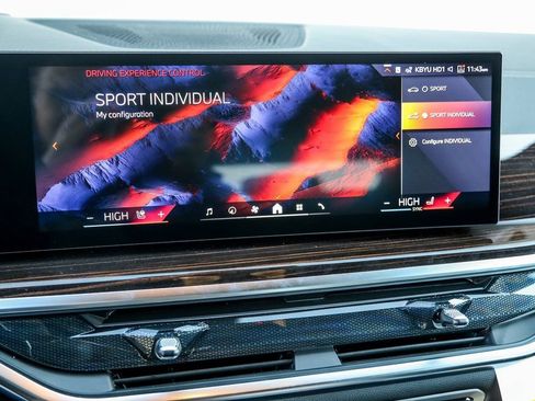 New 2026 BMW X5 xDrive50e image 14