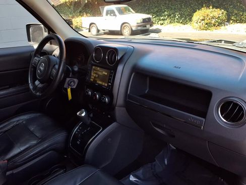 Used 2014 Jeep Patriot High Altitude image 22