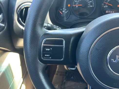 Used 2015 Jeep Patriot Sport FWD image 35