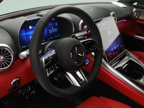 New 2026 Mercedes-Benz SL 43 AMG image 4