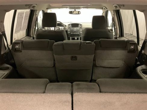 Used 2011 Nissan Pathfinder SV AWD/4WD image 9