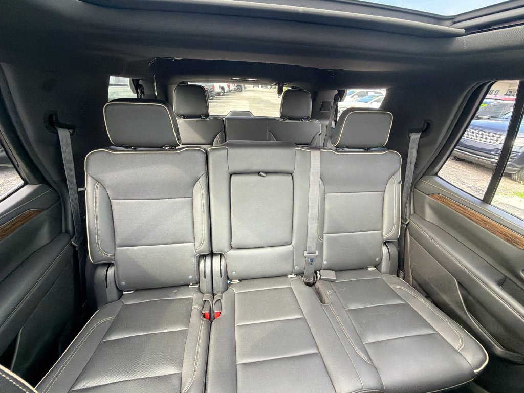 Used 2021 Chevrolet Tahoe Premier RWD image 14