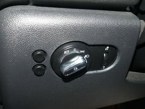 Used 2019 MINI Cooper S w/ Signature Upholstery Package image 24