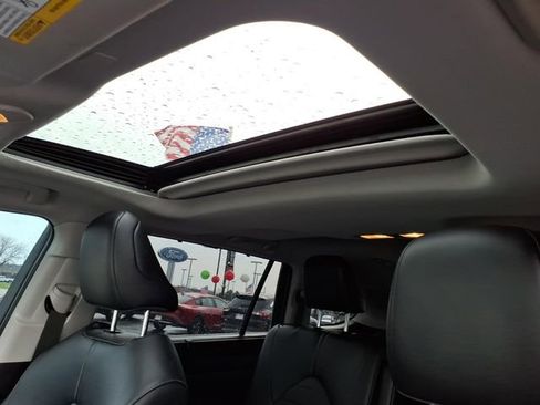 Used 2022 Toyota Highlander XLE image 16