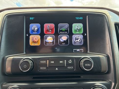 Used 2018 Chevrolet Silverado 1500 High Country image 19