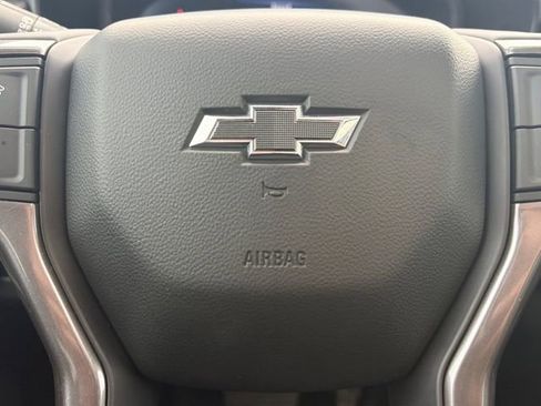 Used 2023 Chevrolet Suburban RST w/ Luxury Package image 7